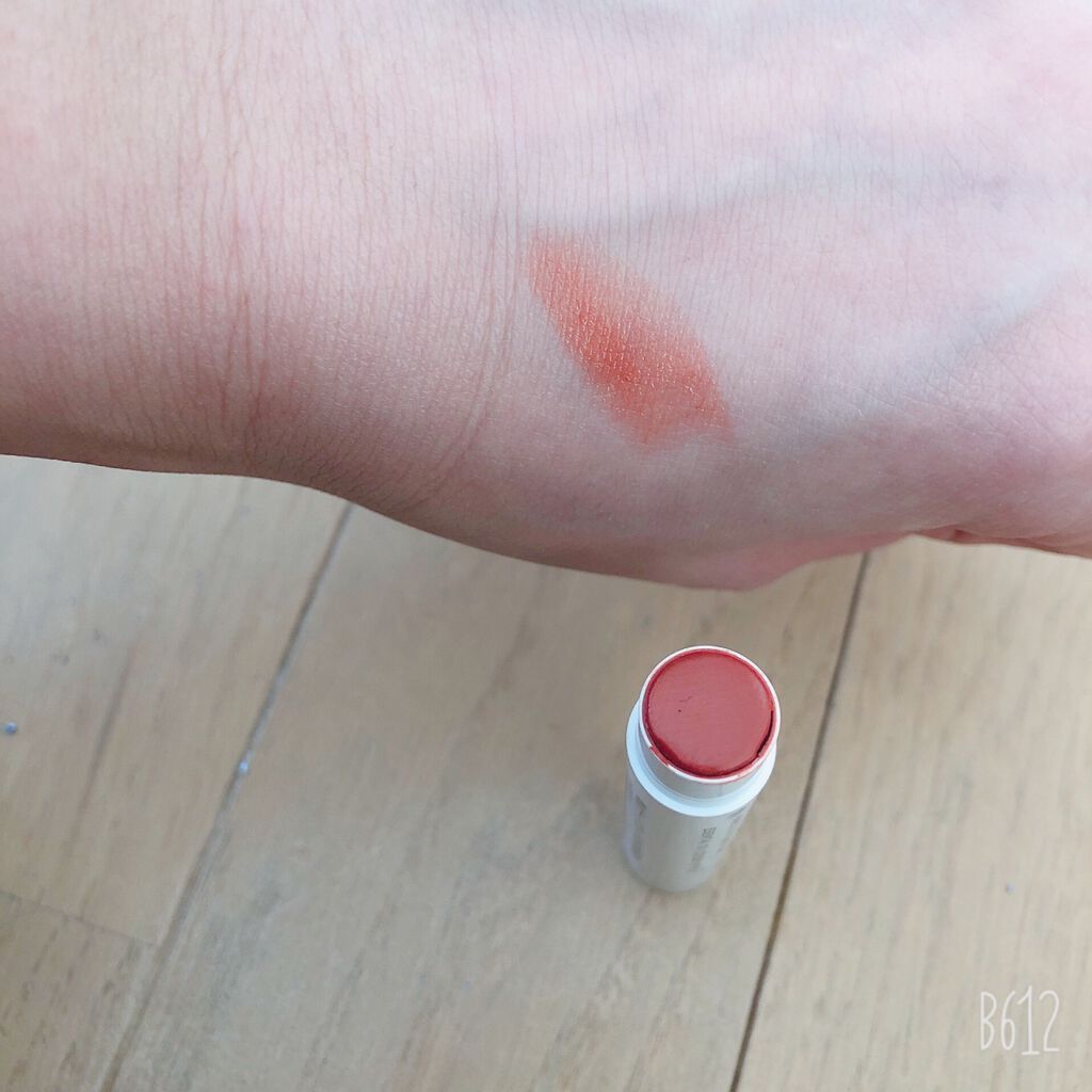 オーガニック認証 精油カラーリップスティック/THE PUBLIC ORGANIC/口紅を使ったクチコミ（2枚目）