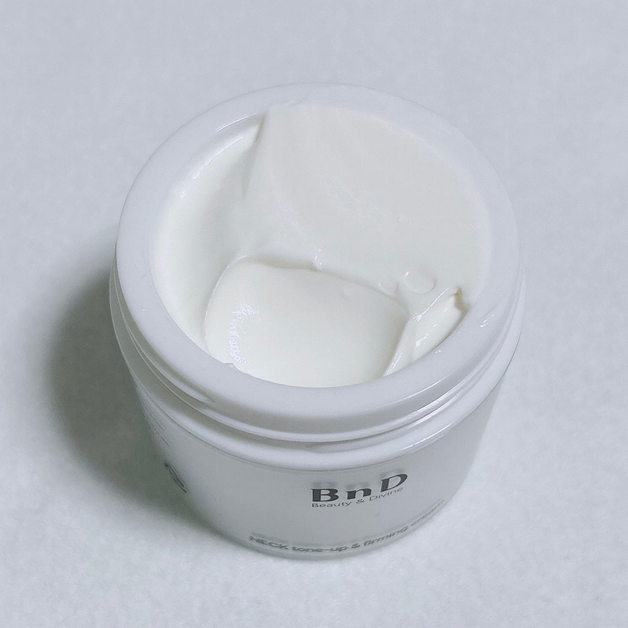 BnD ネックアイロン トーンアップ クリーム/BnD/ネック・デコルテケアを使ったクチコミ(4枚目)