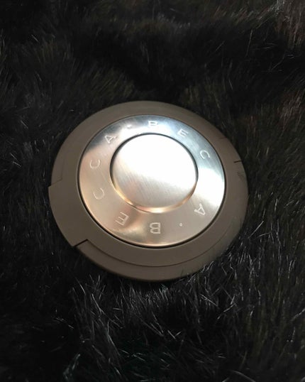 Shimmering Skin Perfector® Pressed Highlighter Mini/BECCA/パウダーハイライトを使ったクチコミ(3枚目)