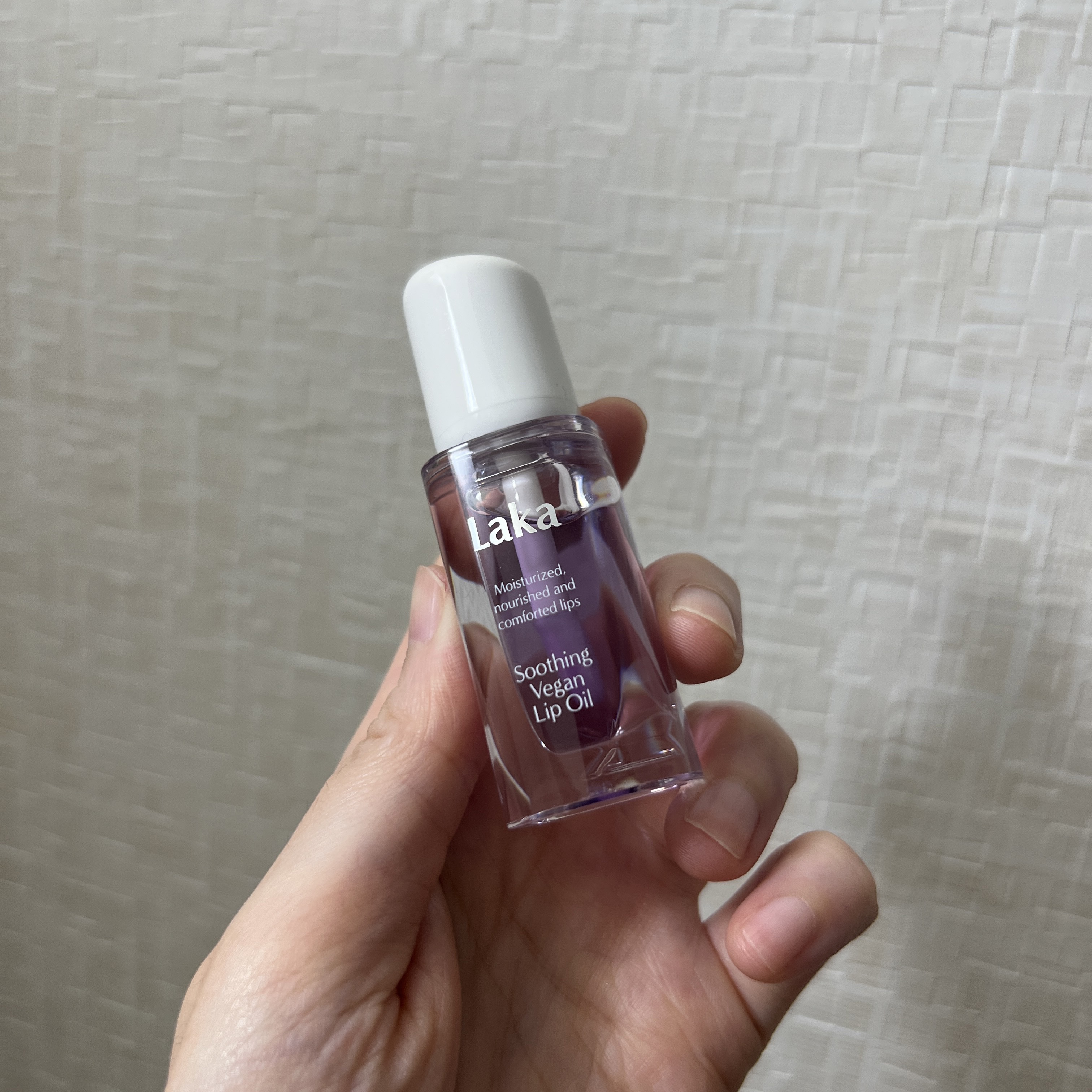 スージングヴィーガンリップオイル/Laka/リップオイルを使ったクチコミ（2枚目）