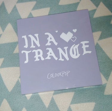 ColourPop In A Tranceのクチコミ「colourpop in a trance
ピンクと水色の組み合わせが紫陽花のようで今の季節に.....」（2枚目）