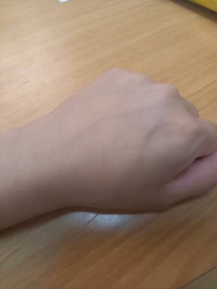 スキンアクア トーンアップUVエッセンス/スキンアクア/日焼け止めクリームを使ったクチコミ(4枚目)