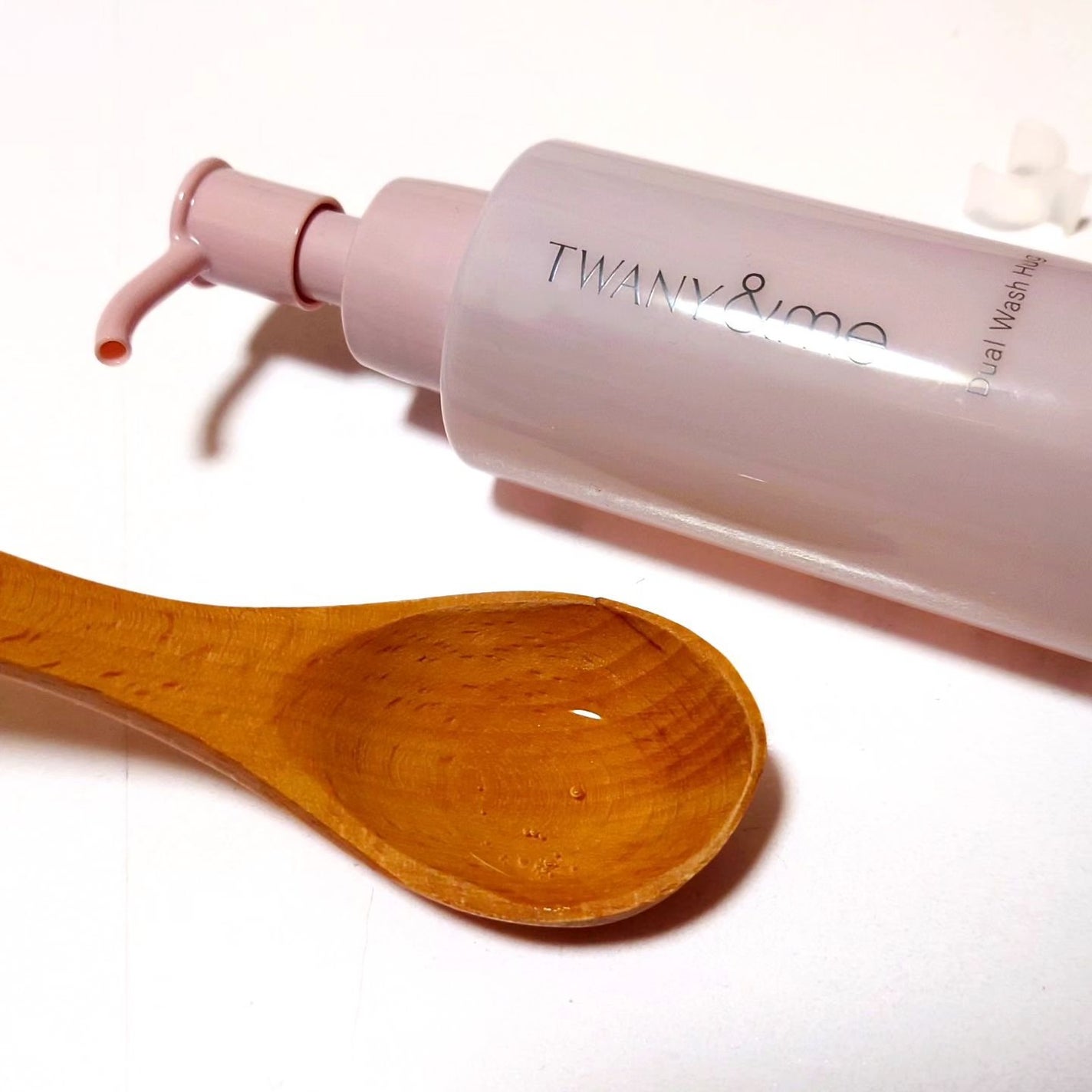 デュアルウォッシュハグ/TWANY&me/クレンジングウォーターを使ったクチコミ(2枚目)