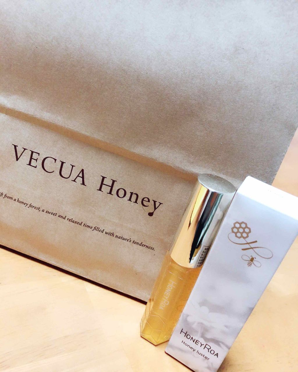 ハニーラスター r/ROAlív/リップグロスを使ったクチコミ（1枚目）