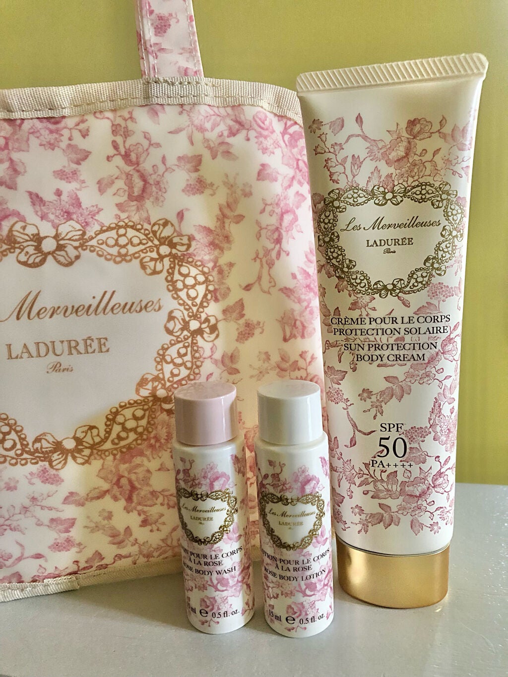 サンプロテクション ボディクリーム/レ・メルヴェイユーズ ラデュレ/日焼け止めクリームを使ったクチコミ(1枚目)