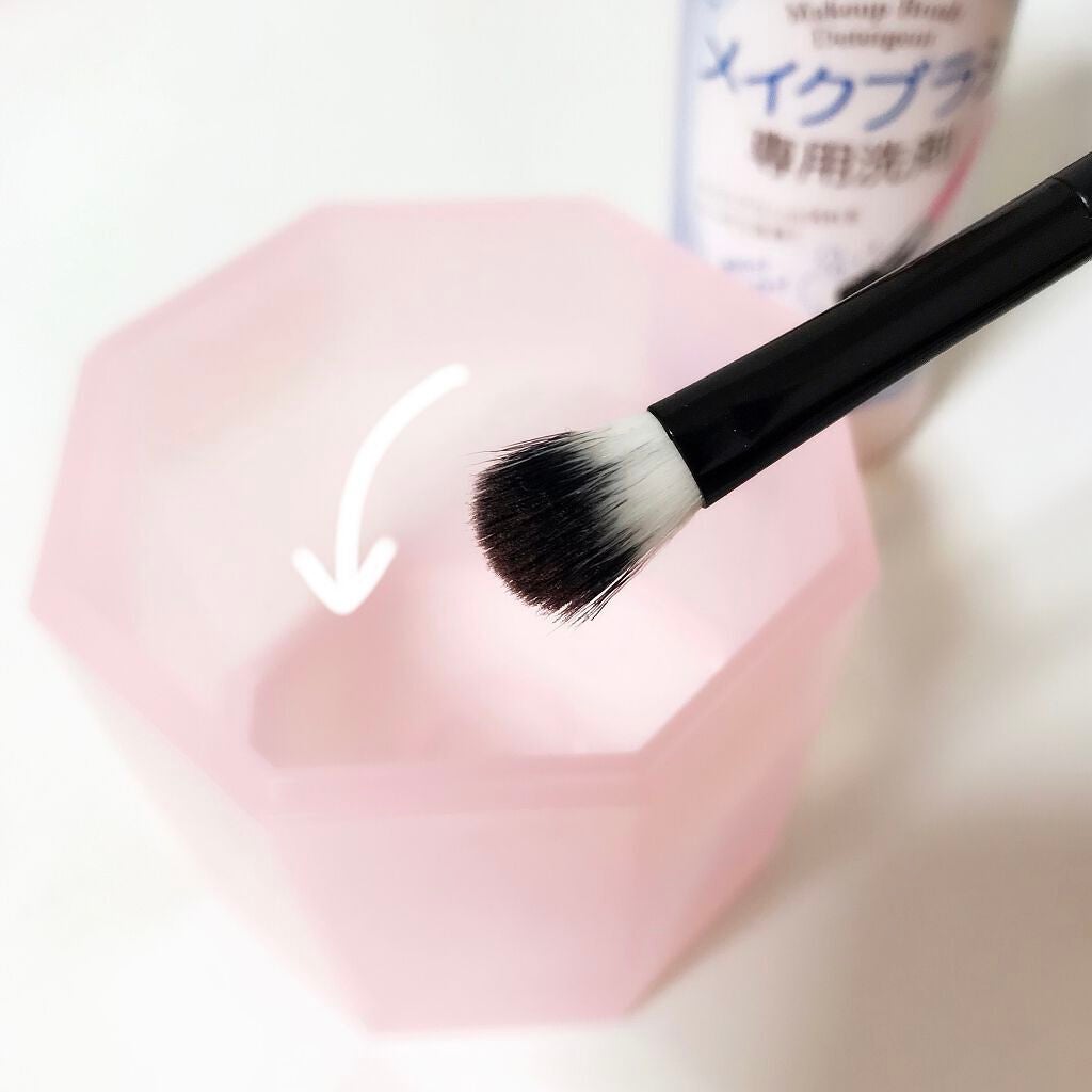 メイクブラシ専用洗剤/DAISO/その他化粧小物を使ったクチコミ(2枚目)