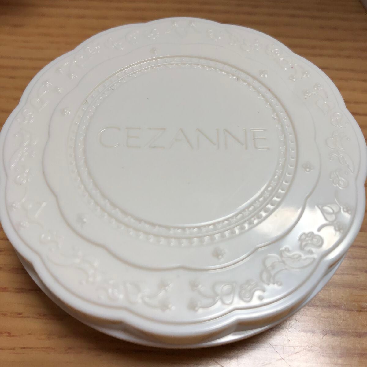 UVシルクカバーパウダー/CEZANNE/プレストパウダーを使ったクチコミ(2枚目)