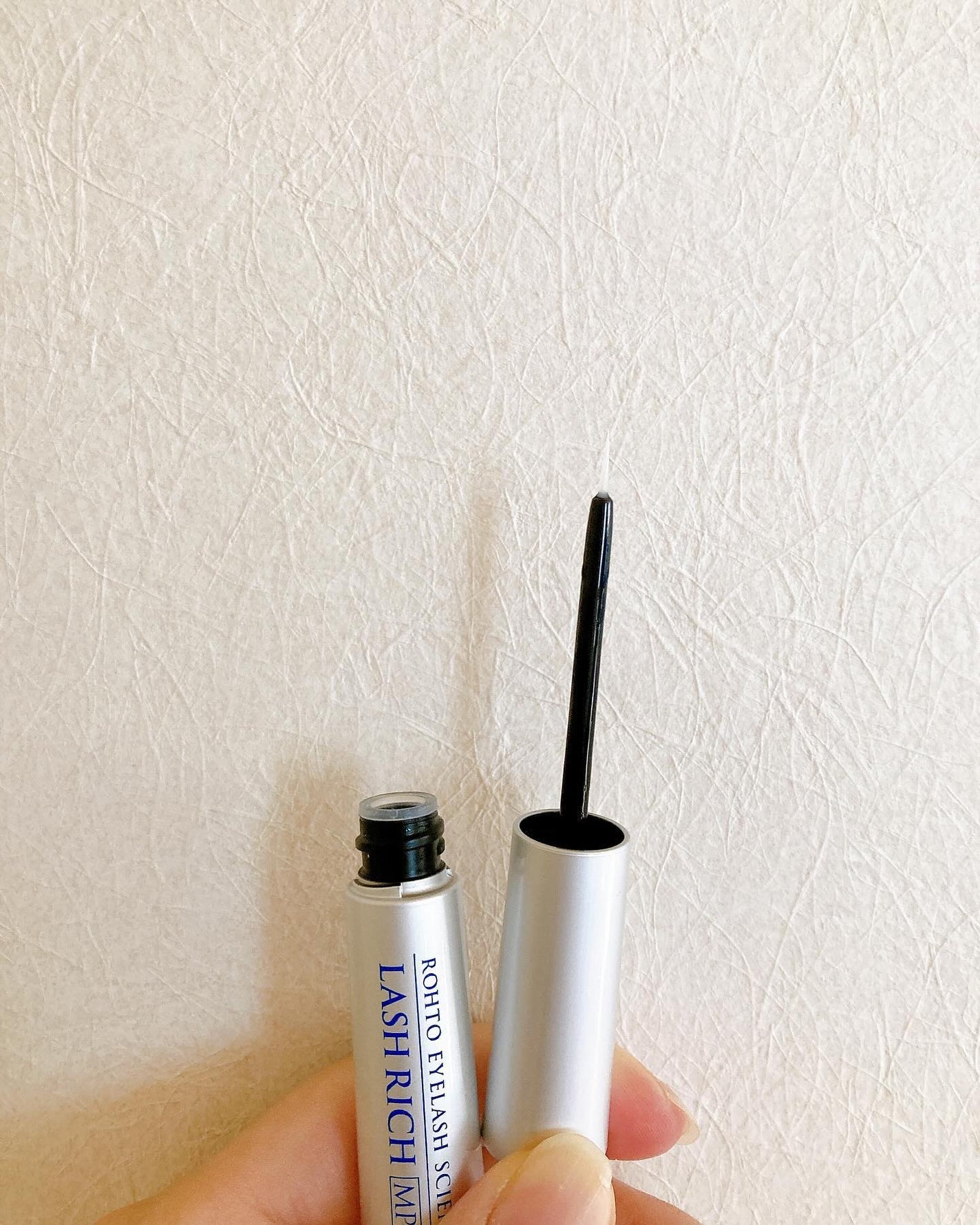 ラッシュリッチアイラッシュセラム/ロート製薬/まつげ美容液を使ったクチコミ(3枚目)