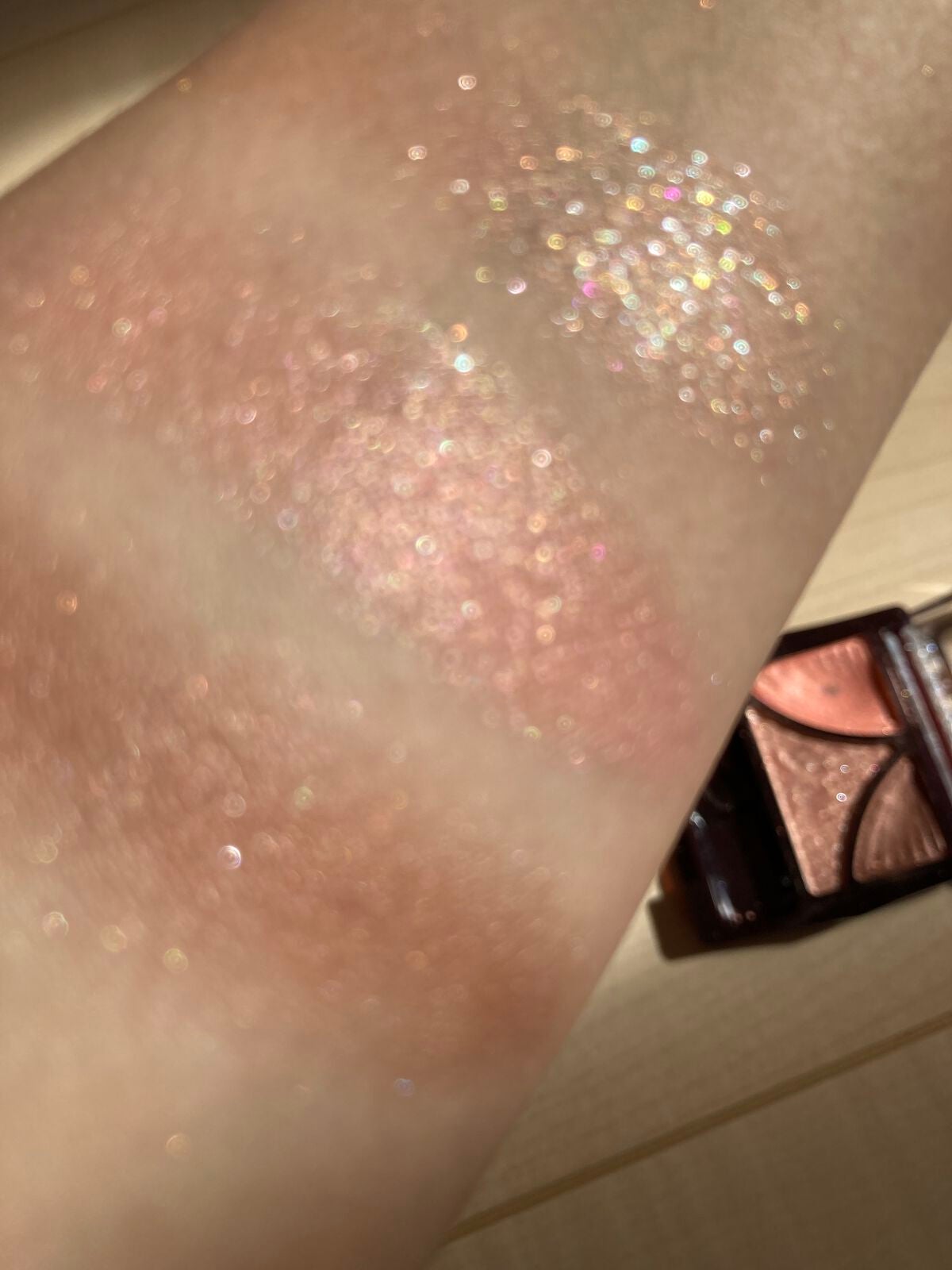 ジューシーピュアアイズ/キャンメイク/アイシャドウパレットを使ったクチコミ(4枚目)