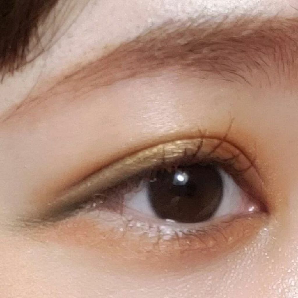 セルヴォーク ヴォランタリー アイズ EX04 ダスティゴールド/Celvoke/単色アイシャドウを使ったクチコミ（1枚目）