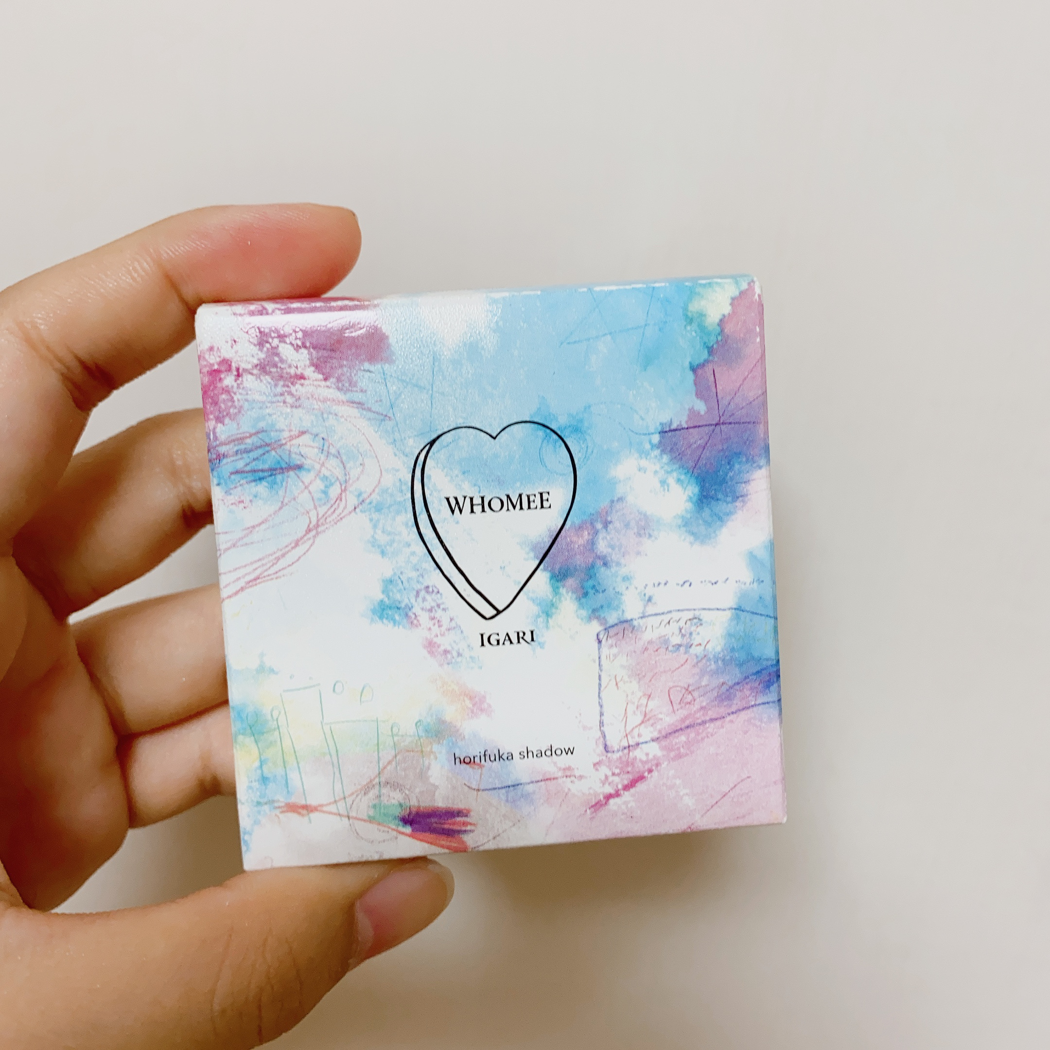 WHOMEE  ほりふかシャドウのクチコミ「\WHOMEE ほりふかシャドウ/

イガリ的秘密のシャドウ

顔の凸凹感をさりげなく主張する.....」（1枚目）