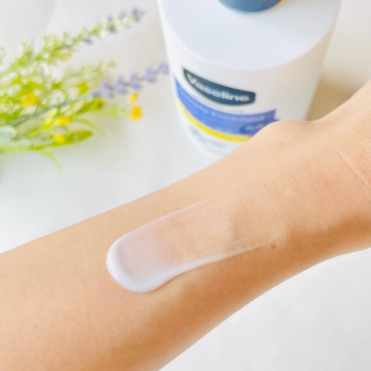 ディープリーエンリッチド ボディローション フローラルラベンダーの香り/ヴァセリン/ボディローションを使ったクチコミ(3枚目)