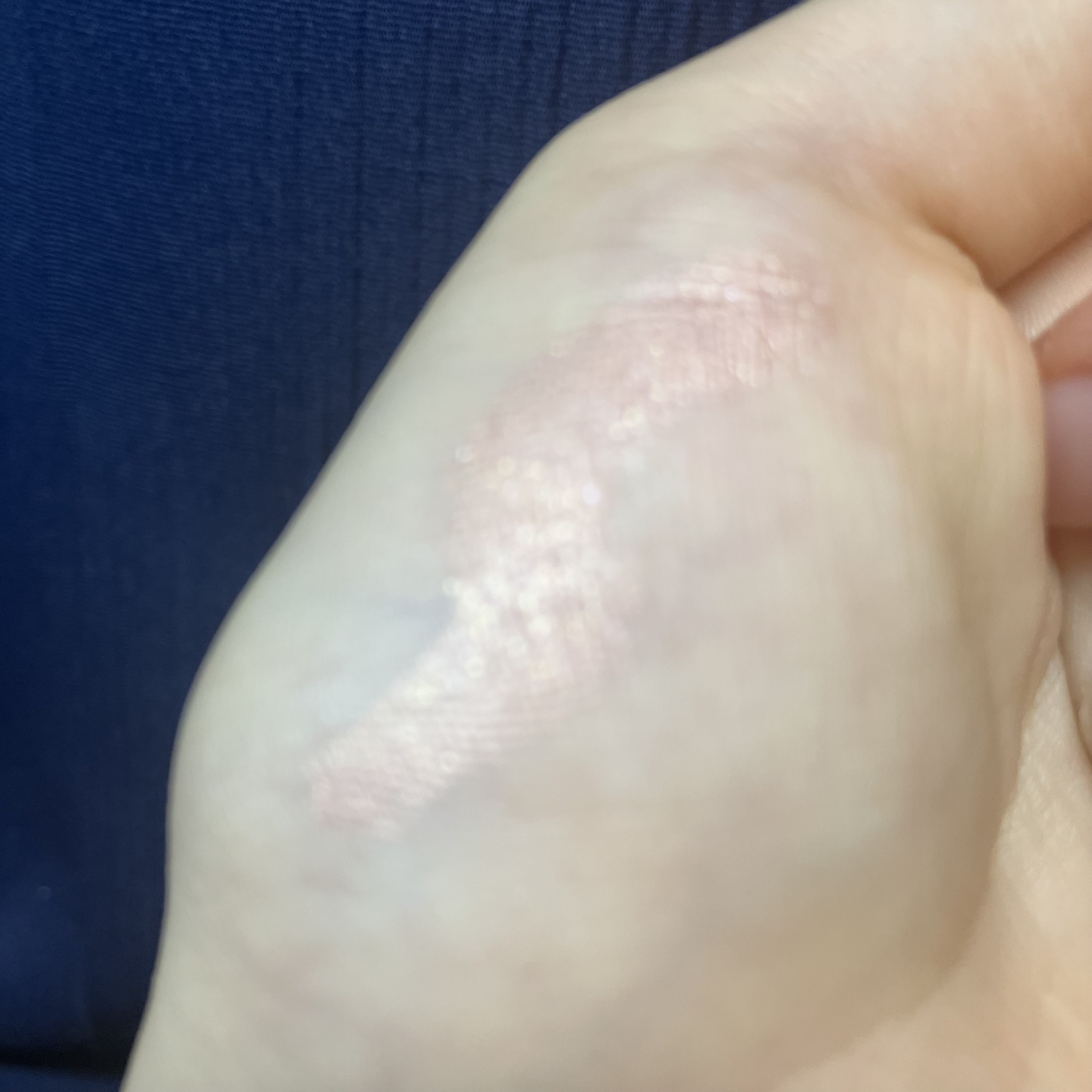 アイムスティックシャドウシマー 003 ピンクチャーム/i’m meme/スティックアイシャドウを使ったクチコミ（3枚目）