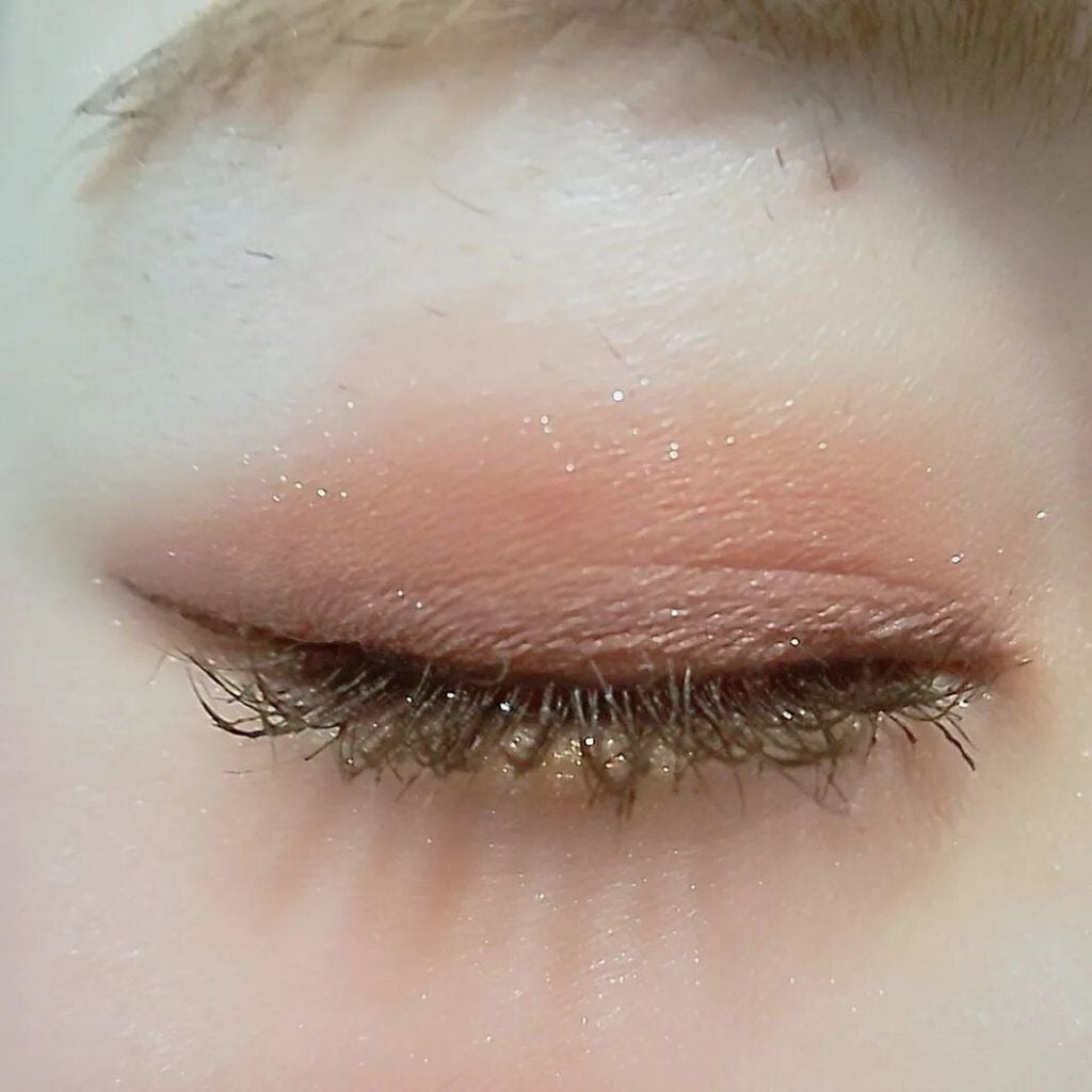 きつね on LIPS 「今日のメイク🐥最近バタバタでほぼ変わらんメイクしかしてなかった..」(4枚目)