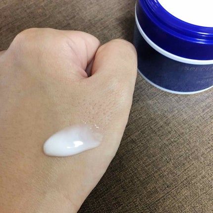 スペシャルジェルクリームA (ホワイト)(医薬部外品)/アクアレーベル/オールインワン化粧品を使ったクチコミ(4枚目)