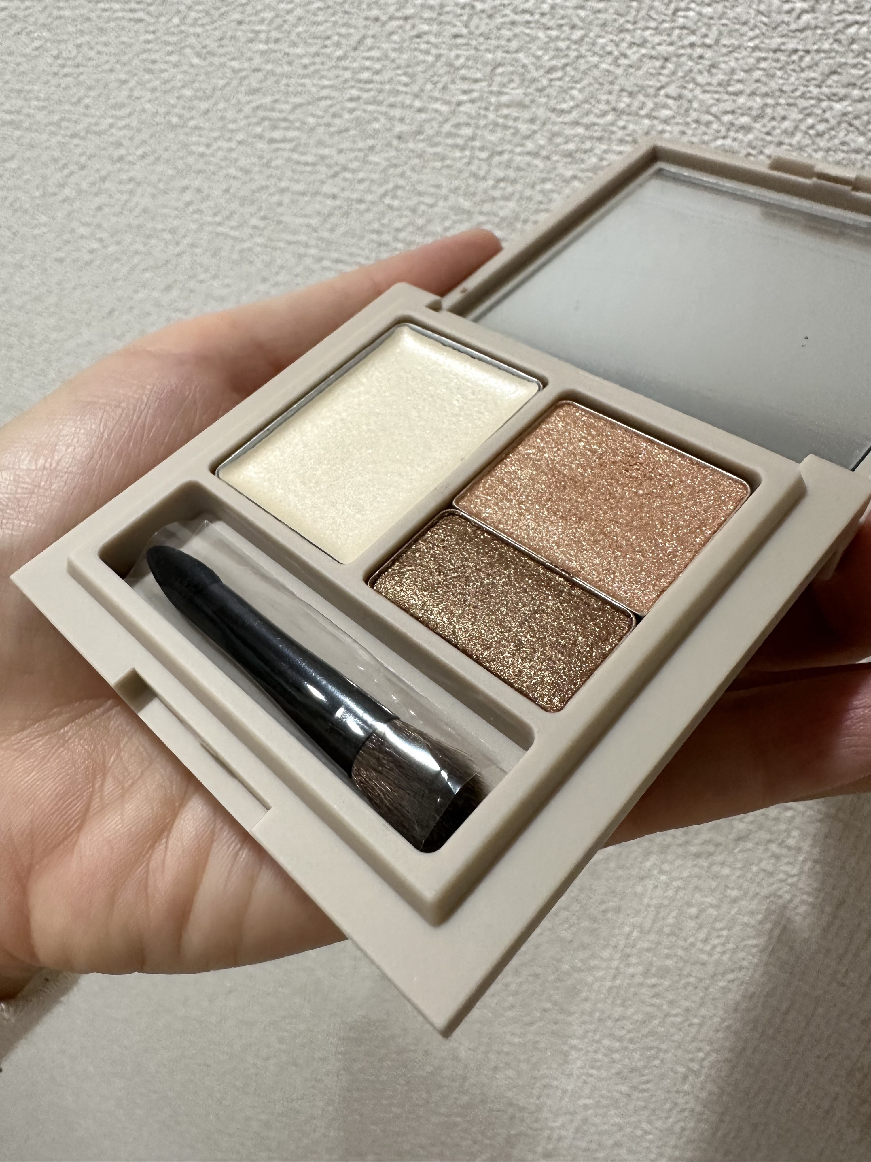 ベアスキンアイズ/lea by R./アイシャドウパレットを使ったクチコミ（2枚目）