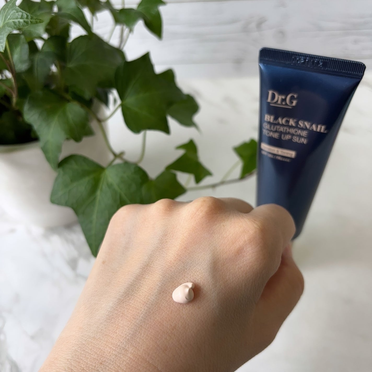 ブラックスネイルグルタチオントーンアップサン/Dr.G/日焼け止めクリームを使ったクチコミ(4枚目)