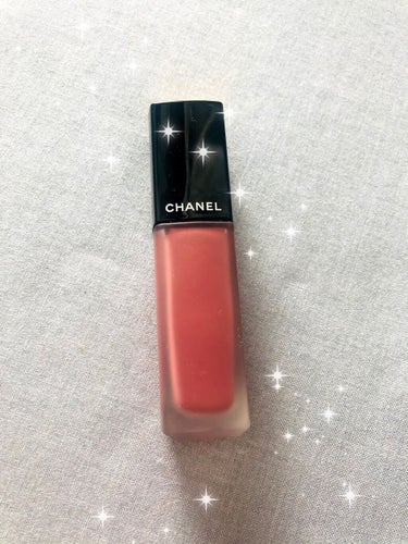 ❤︎CHANEL
❤︎ルージュアリュールインク 168 セレニティ

ローズ系で探していた時にBAさんにお勧めしていただいたのが、このリップ✨

特にこのセレニティのカラーは上品でどんな場面でも使えるか