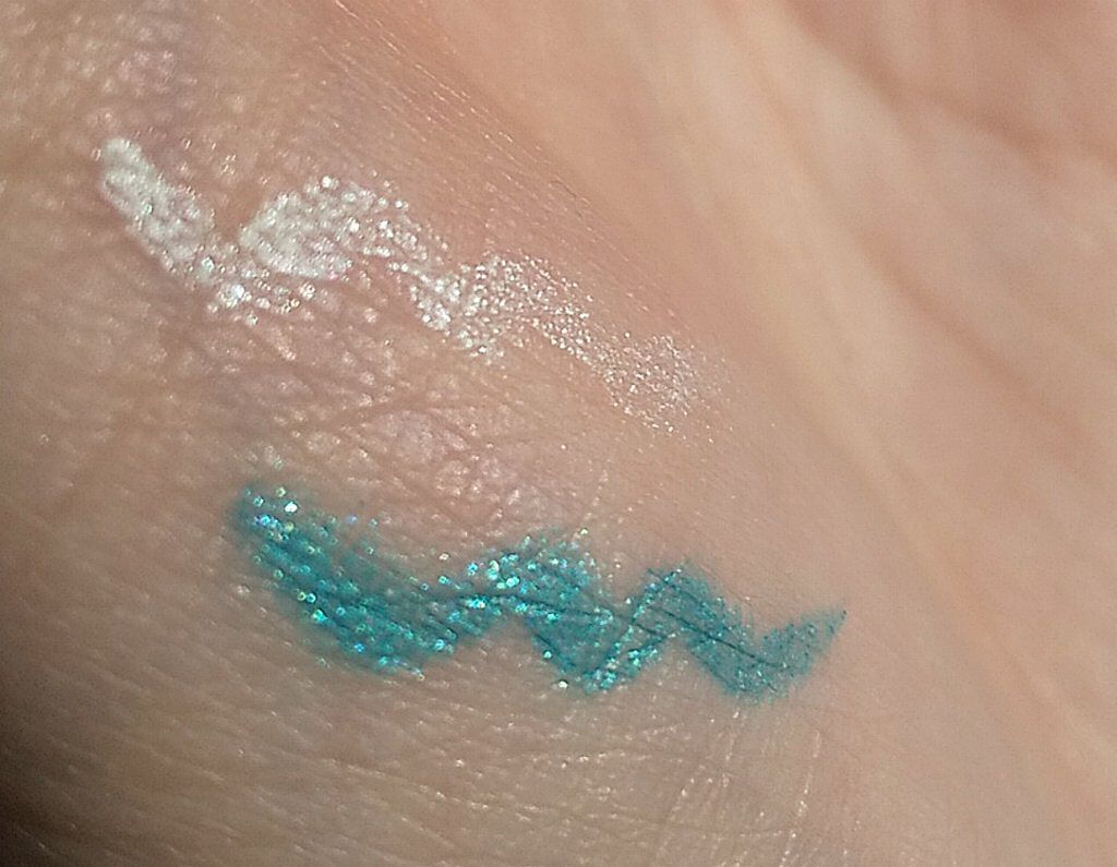 ヴィセ アヴァン リップ&アイカラー ペンシル 004 MARINE/Visée/ペンシルアイライナーを使ったクチコミ（3枚目）