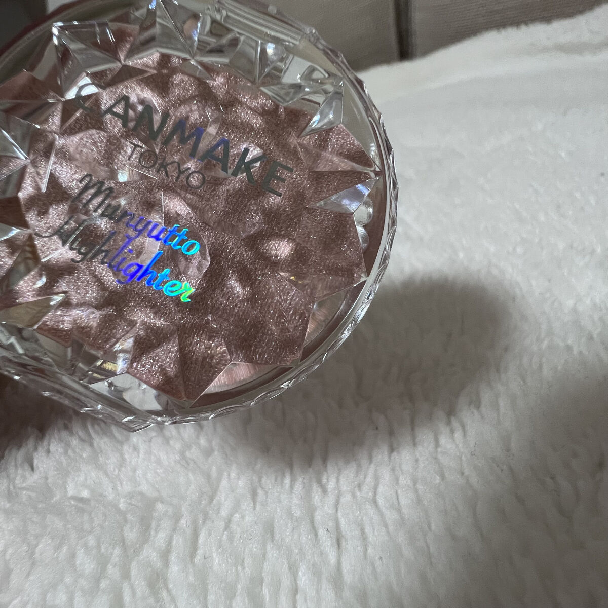 CANMAKEのむにゆっとハイライター(02) むにゅっとした質感が癖になる👉✨
ずーっと押してたくなる質感😊

パールがぎっしりで、肌馴染みのいいピンクだから
可愛く透明感のある肌に仕上がる💕


#CANMAKE
#キャンメイク
