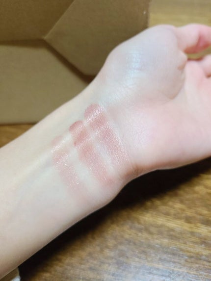 シャドーカスタマイズ/MAJOLICA MAJORCA/単色アイシャドウを使ったクチコミ(2枚目)