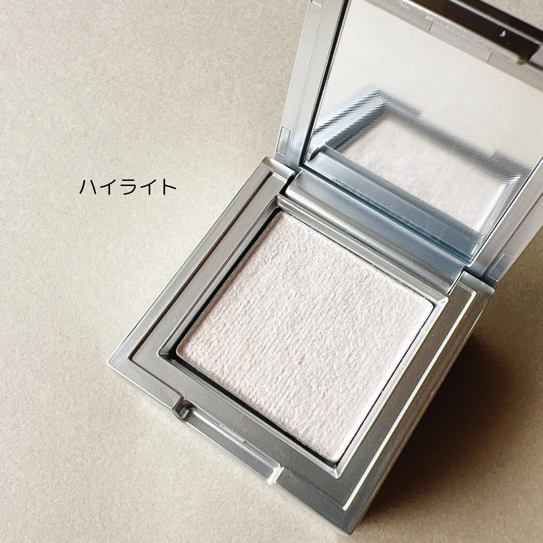 ストロビングフェイスキューブ/TWO SLASH FOUR/ハイライトを使ったクチコミ(4枚目)