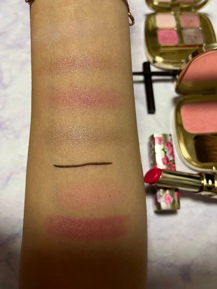 シアーリップス ハイドレーティング ティンティッドリップバーム/DOLCE&GABBANA BEAUTY/リップバームを使ったクチコミ(2枚目)