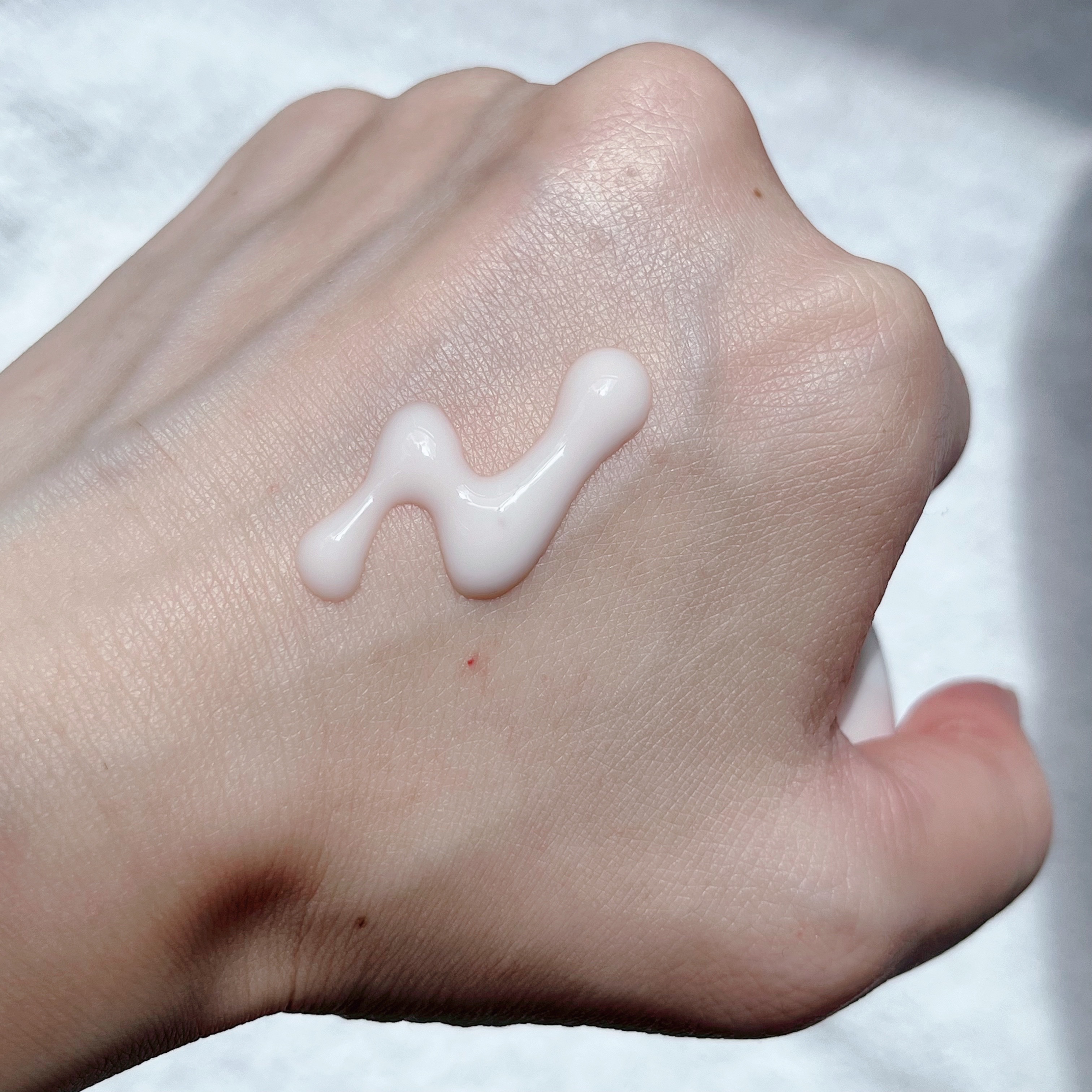 ヴィーガンアクアグロウサンセラム/HAMEL/日焼け止めローションを使ったクチコミ（3枚目）