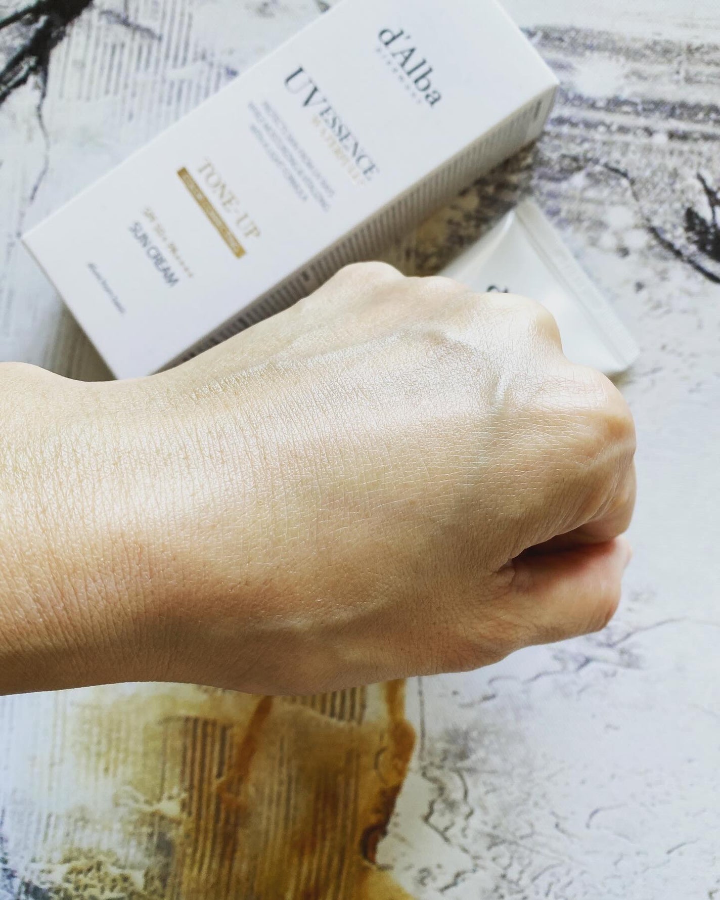 lovebeer on LIPS 「#PR#ダルバ#dalba#UVカットいろんな人が絶賛している..」(4枚目)