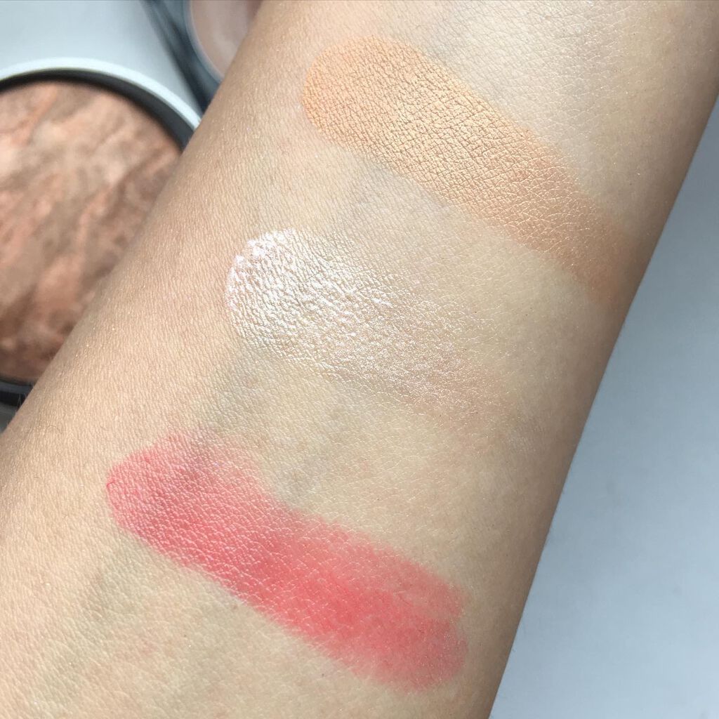 ダズルシャドウ/M・A・C/単色アイシャドウを使ったクチコミ(5枚目)