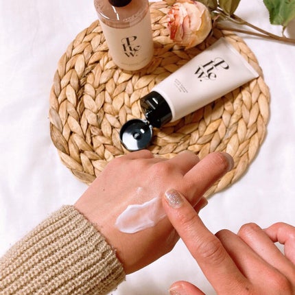 Rie_beauty on LIPS 「\全身に使える万能スキンケア/お気に入りの保湿ケア💕その名はP..」(3枚目)