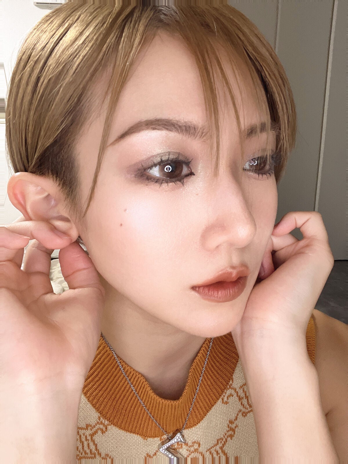 ひまりん on LIPS 「グレー×グリーンメイクしました💖ポイントは目頭、黒目上のグリー..」(1枚目)