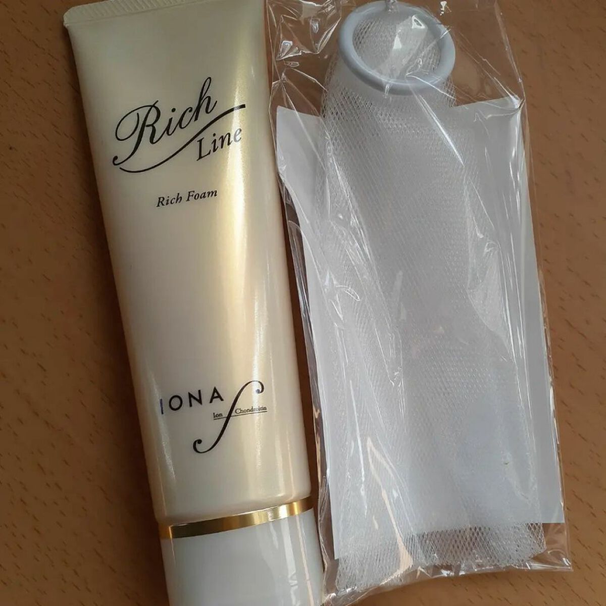 sayaka on LIPS 「イオナ エフ リッチ フォーム(洗顔フォーム)120g7大保湿..」(2枚目)