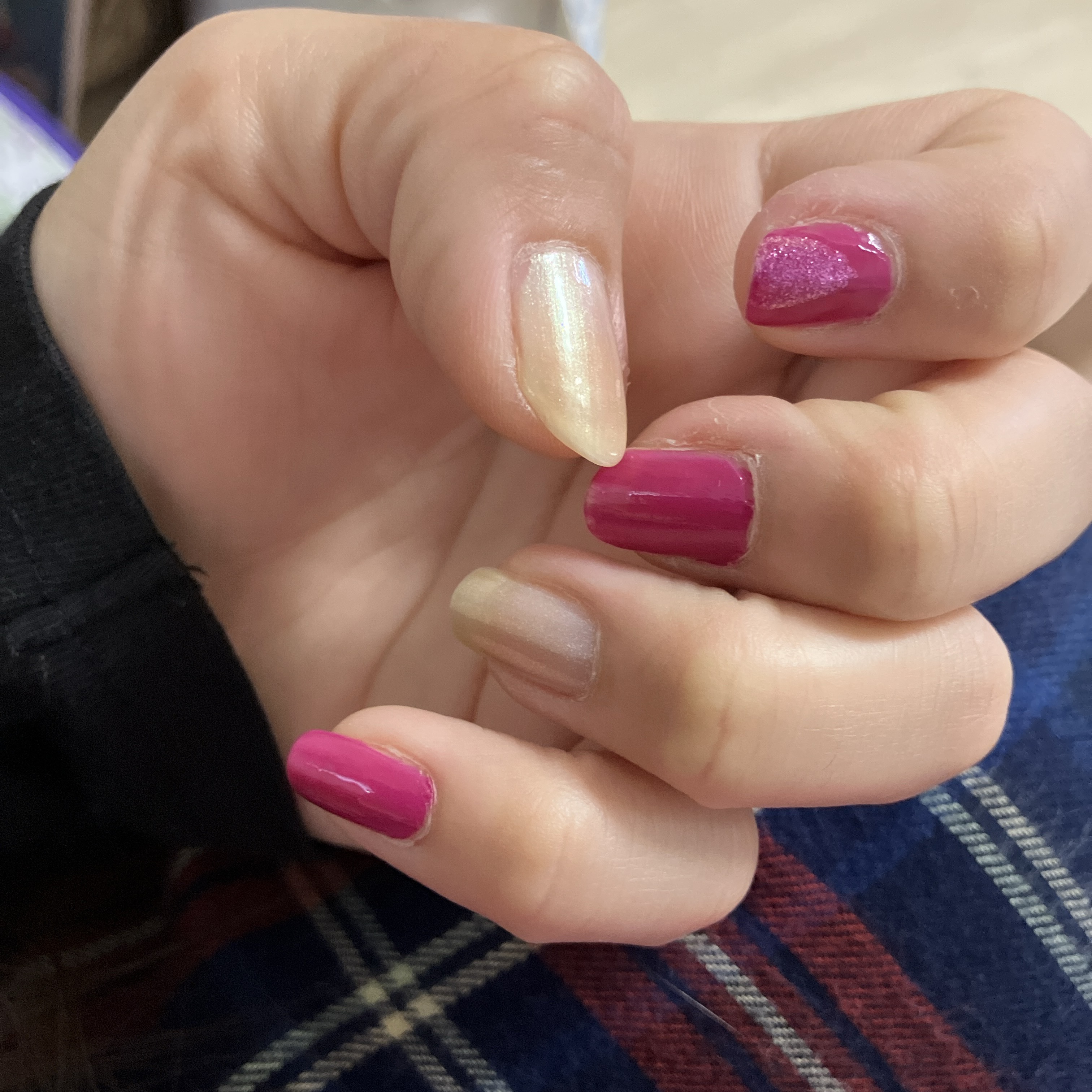 インスタドライ ネイルカラー103 クリアリークイック トップコート/サリーハンセン/ネイルトップコートを使ったクチコミ（1枚目）