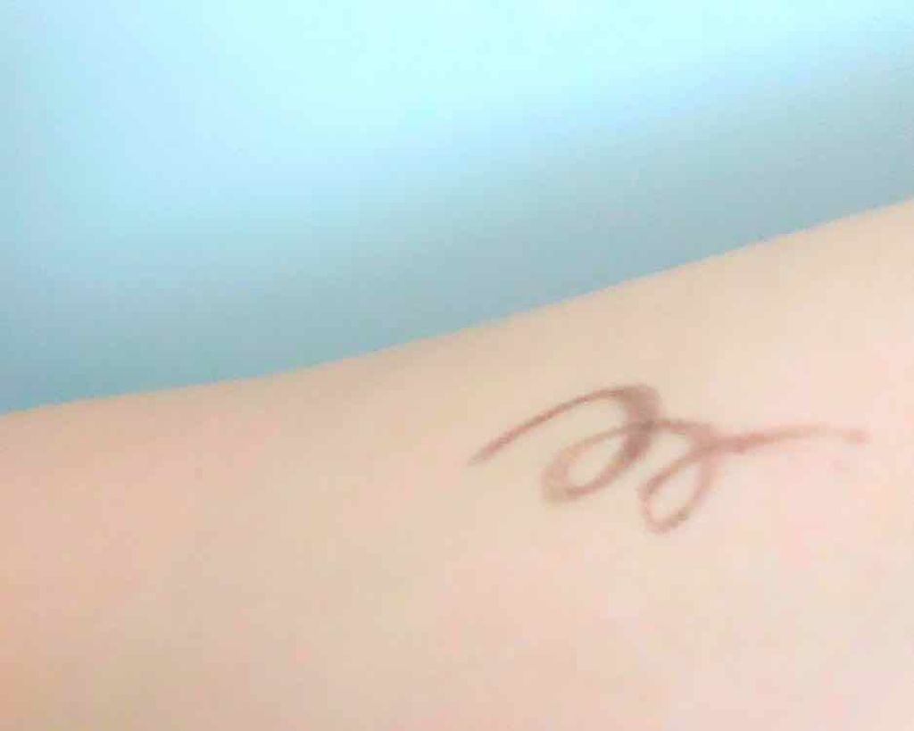 「密着アイライナー」クリームペンシル/デジャヴュ/ペンシルアイライナーを使ったクチコミ(3枚目)