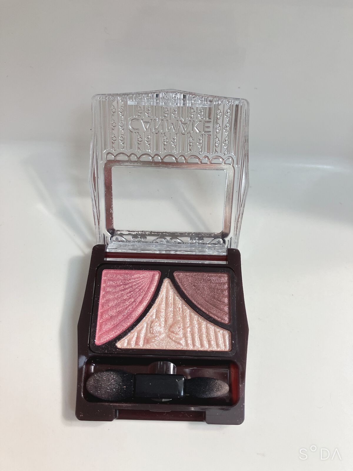 ジューシーピュアアイズ/キャンメイク/アイシャドウパレットを使ったクチコミ(2枚目)