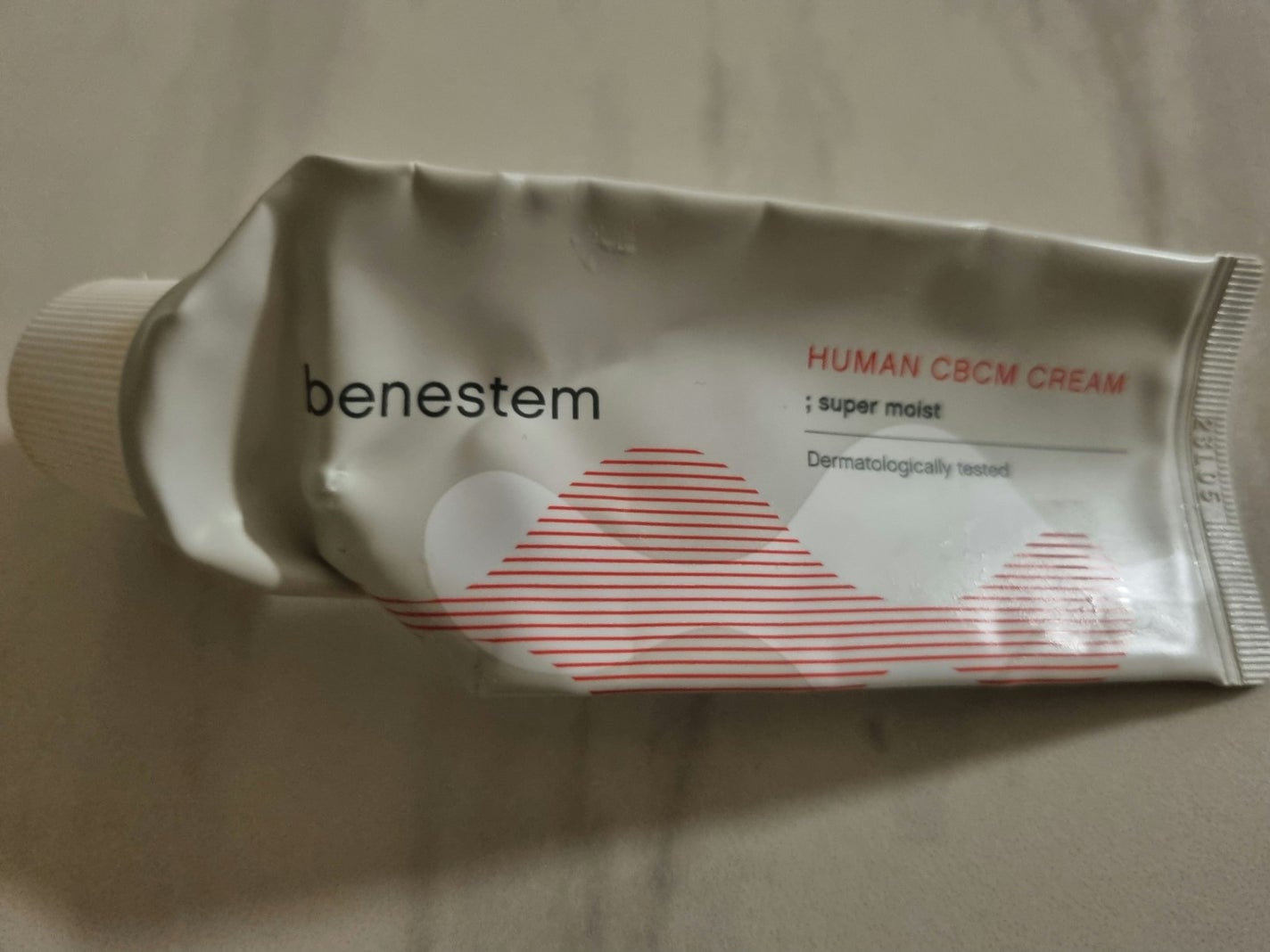 nong on LIPS 「ベネステムCBCMクリーム崩れた肌本来の保湿機能を高め、しっと..」(1枚目)