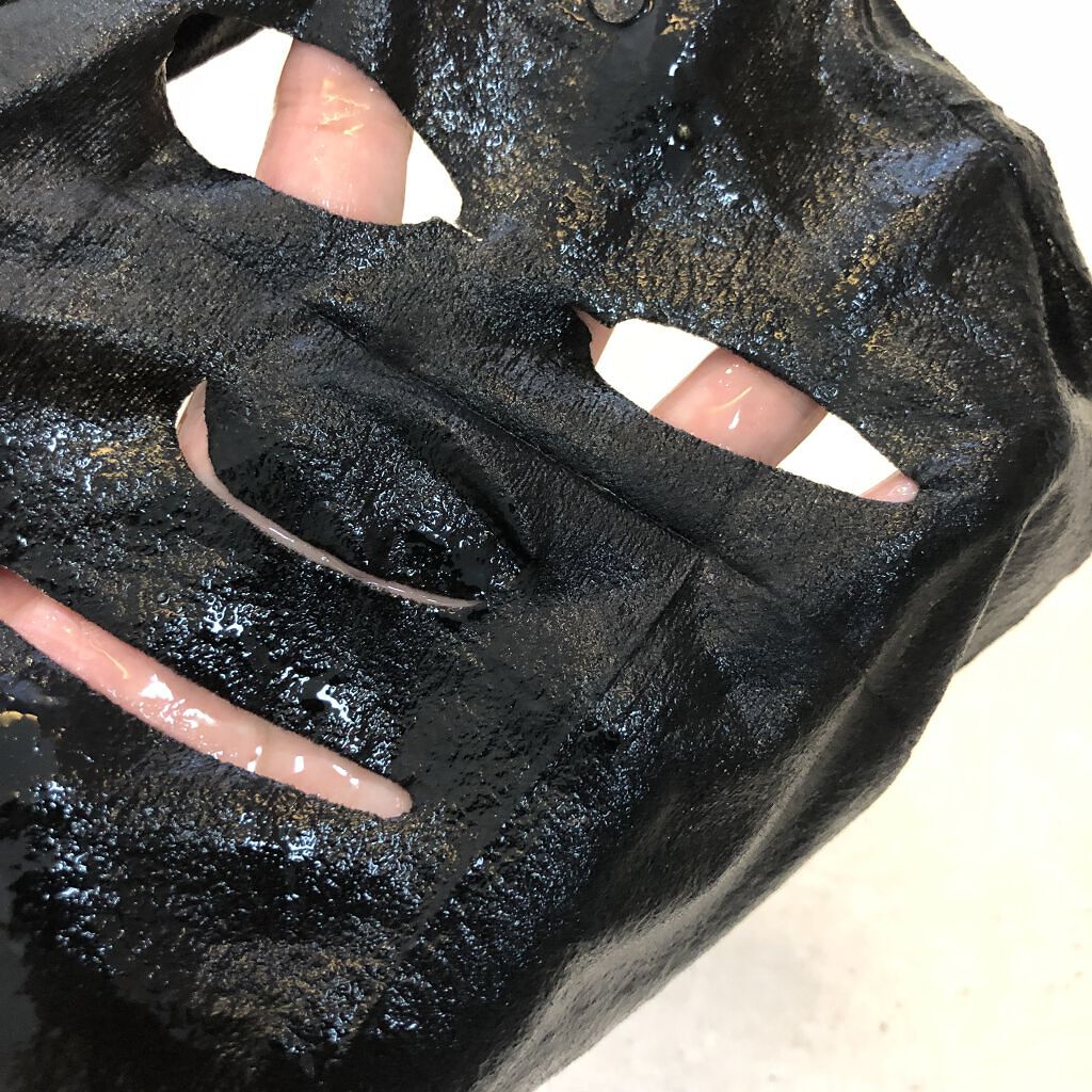 Detoxifying Chacoal & Green Tea Bamboo Sheet Mask/Himalaya Herbals/シートマスク・パックを使ったクチコミ（3枚目）