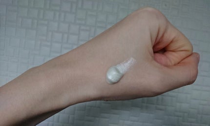 クレイ&ソーダパウダーインディープクレンジングフォーム/株式会社イヴ/洗顔フォームを使ったクチコミ(4枚目)