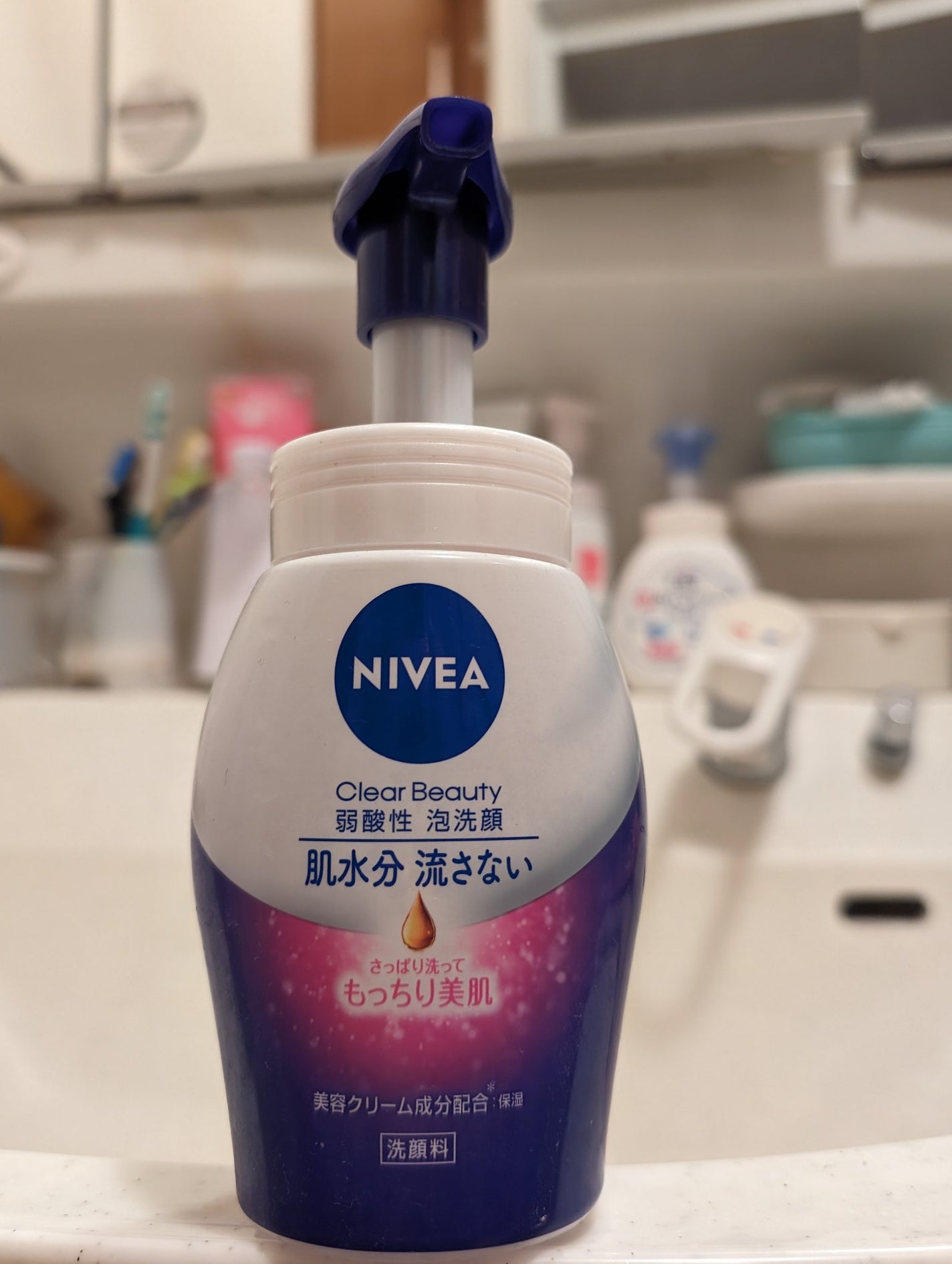 ニベア クリアビューティー弱酸性泡洗顔 もっちり美肌/ニベア/泡洗顔を使ったクチコミ(1枚目)