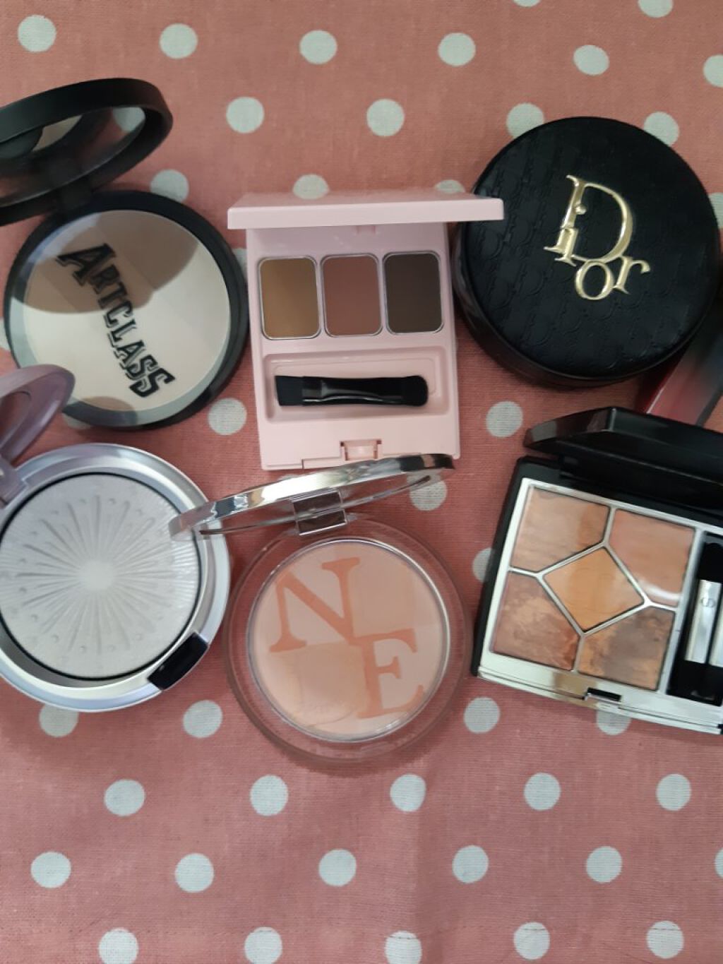 ディオールスキン ミネラル ヌード ルミナイザー パウダー/Dior/プレストパウダーを使ったクチコミ（2枚目）