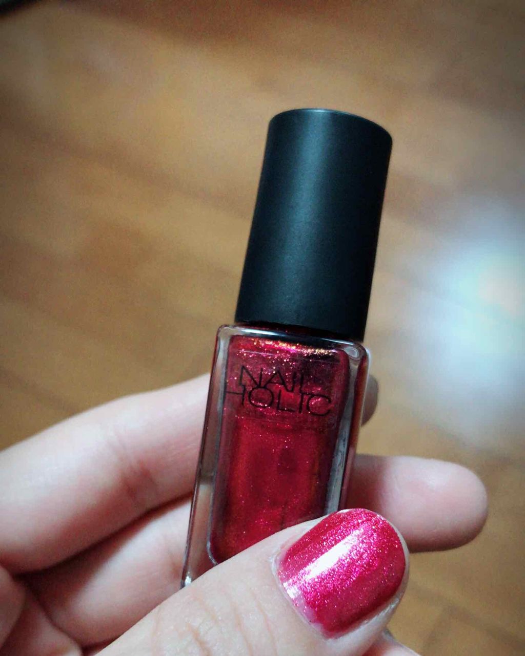 ネイルホリック Luxury color RD406/ネイルホリック/マニキュアを使ったクチコミ（1枚目）