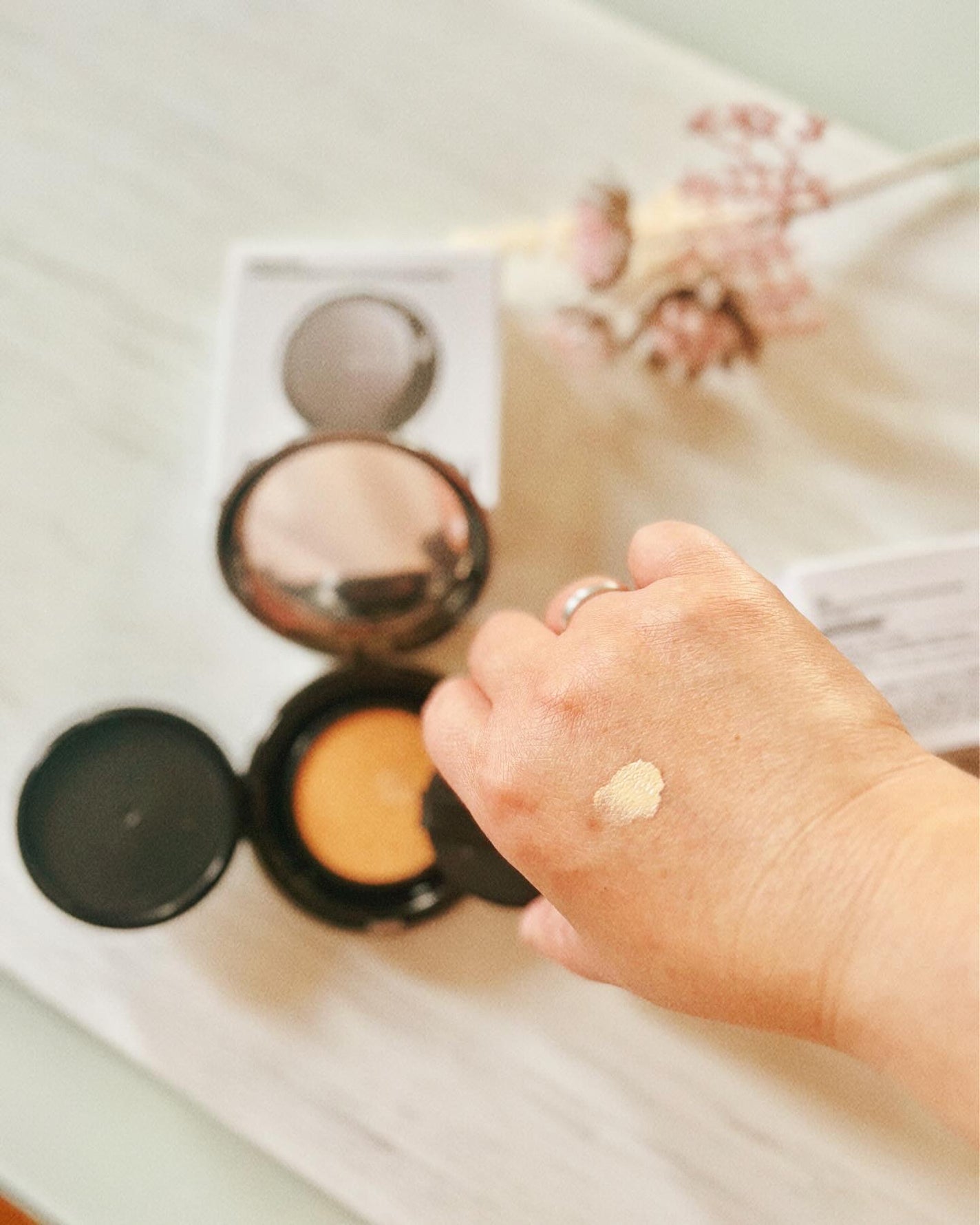 ハイパーカバーフィットクッション グラファイト/APRILSKIN/クッションファンデーションを使ったクチコミ(4枚目)