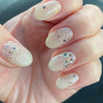 たらちゃん☆follow back100 on LIPS 「今年ラストのネイルー!忙しくて化粧品レビューできない(;;)..」(4枚目)