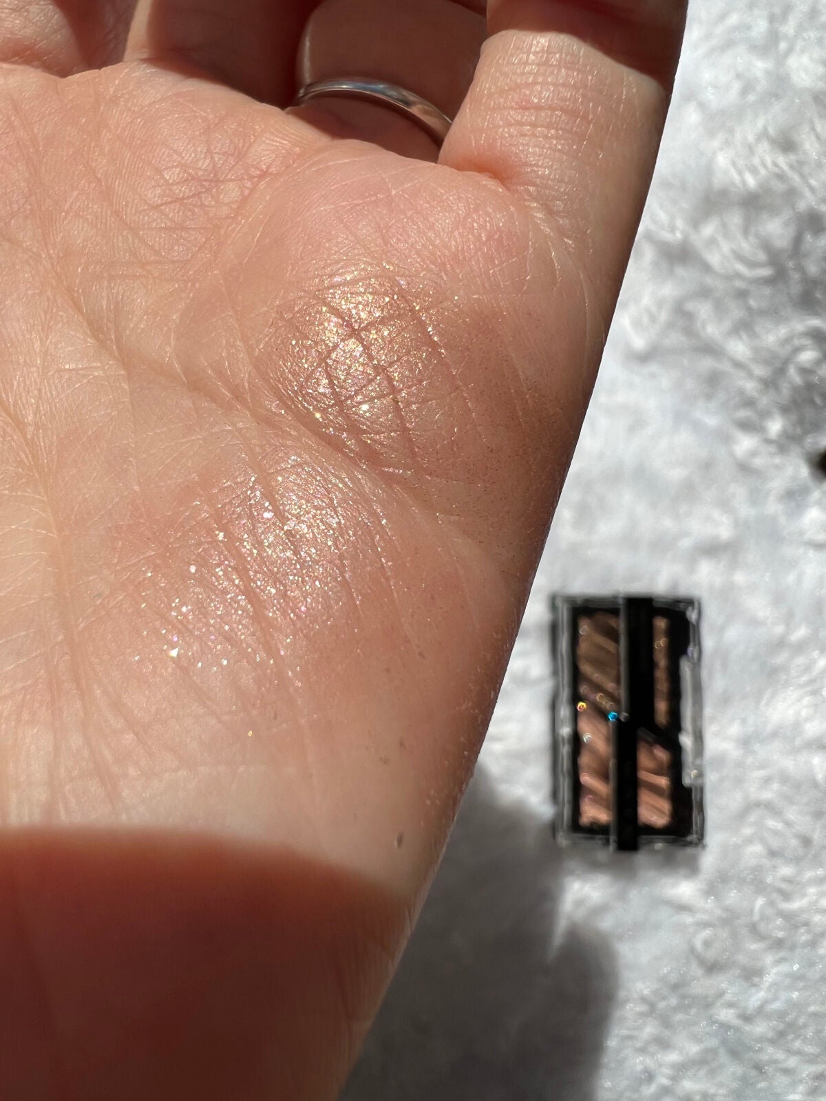 ゆんのこ on LIPS 「KATEエレクトリックショックアイズ BR-2ザックリラメがか..」(4枚目)