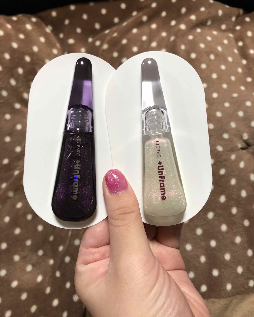 LIP38℃ +UnFrame<ホログラフィック>/UZU BY FLOWFUSHI/リップグロスを使ったクチコミ（2枚目）