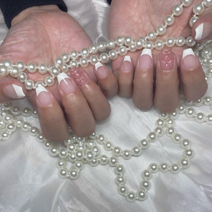 kanna on LIPS 「・・・𝔽𝕣𝕖𝕟𝕔𝕙×𝕢𝕦𝕚𝕝𝕥𝕚𝕟𝕘🤍🩷王道白フレンチにちゅ..」(2枚目)