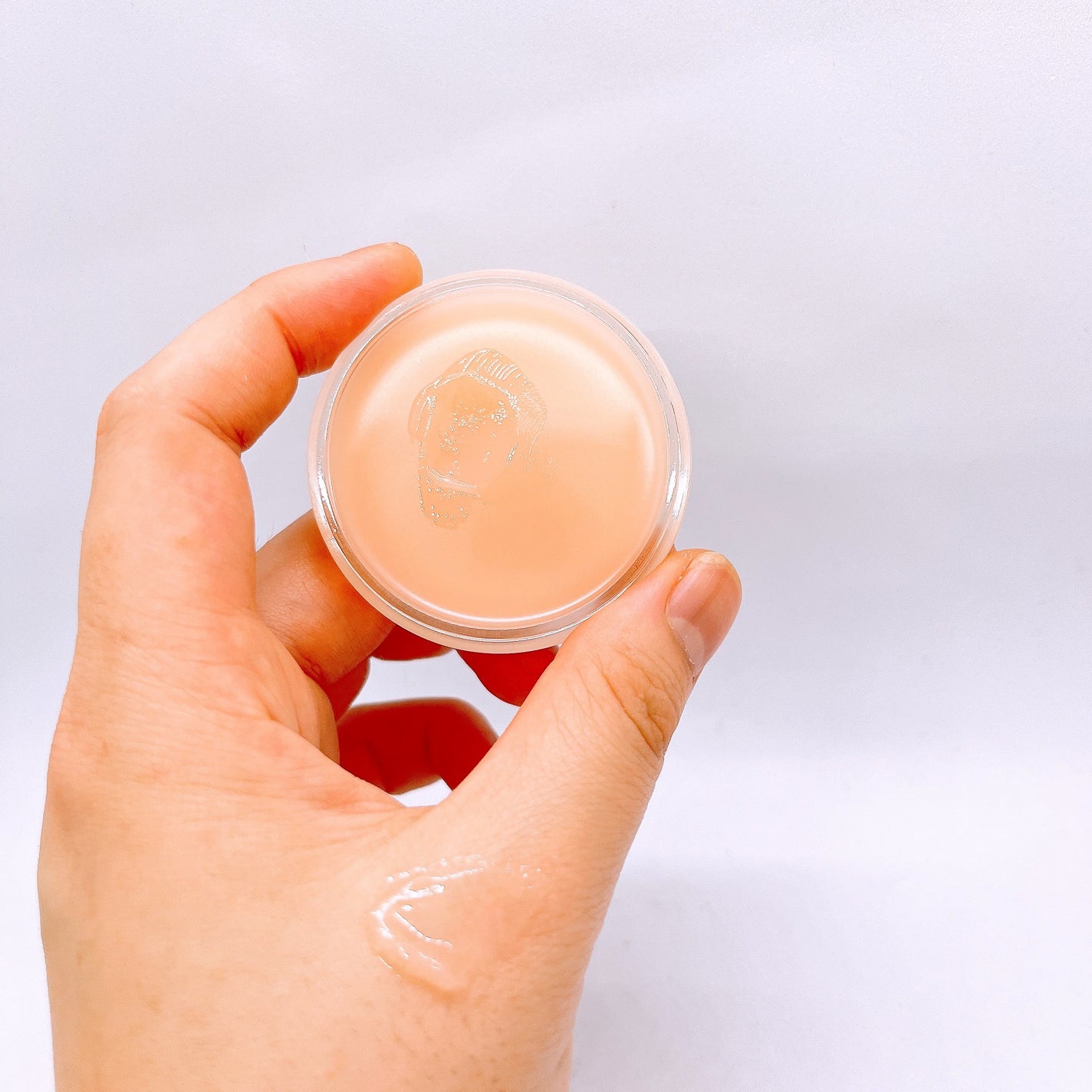 モイストリップバーム/XOUL/リップバームを使ったクチコミ(4枚目)