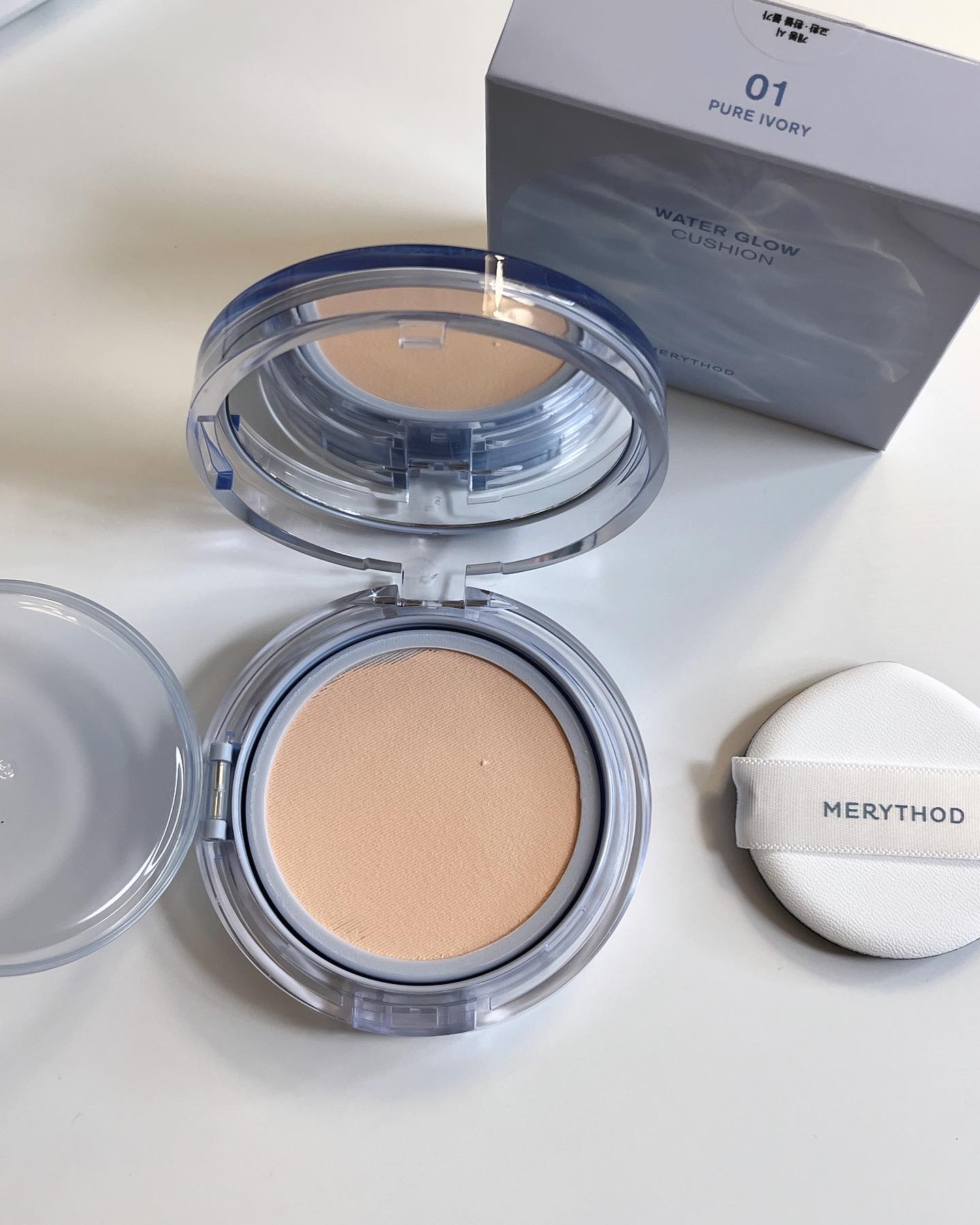 ウォーター光彩クッション /MERYTHOD/クッションファンデーションを使ったクチコミ（3枚目）