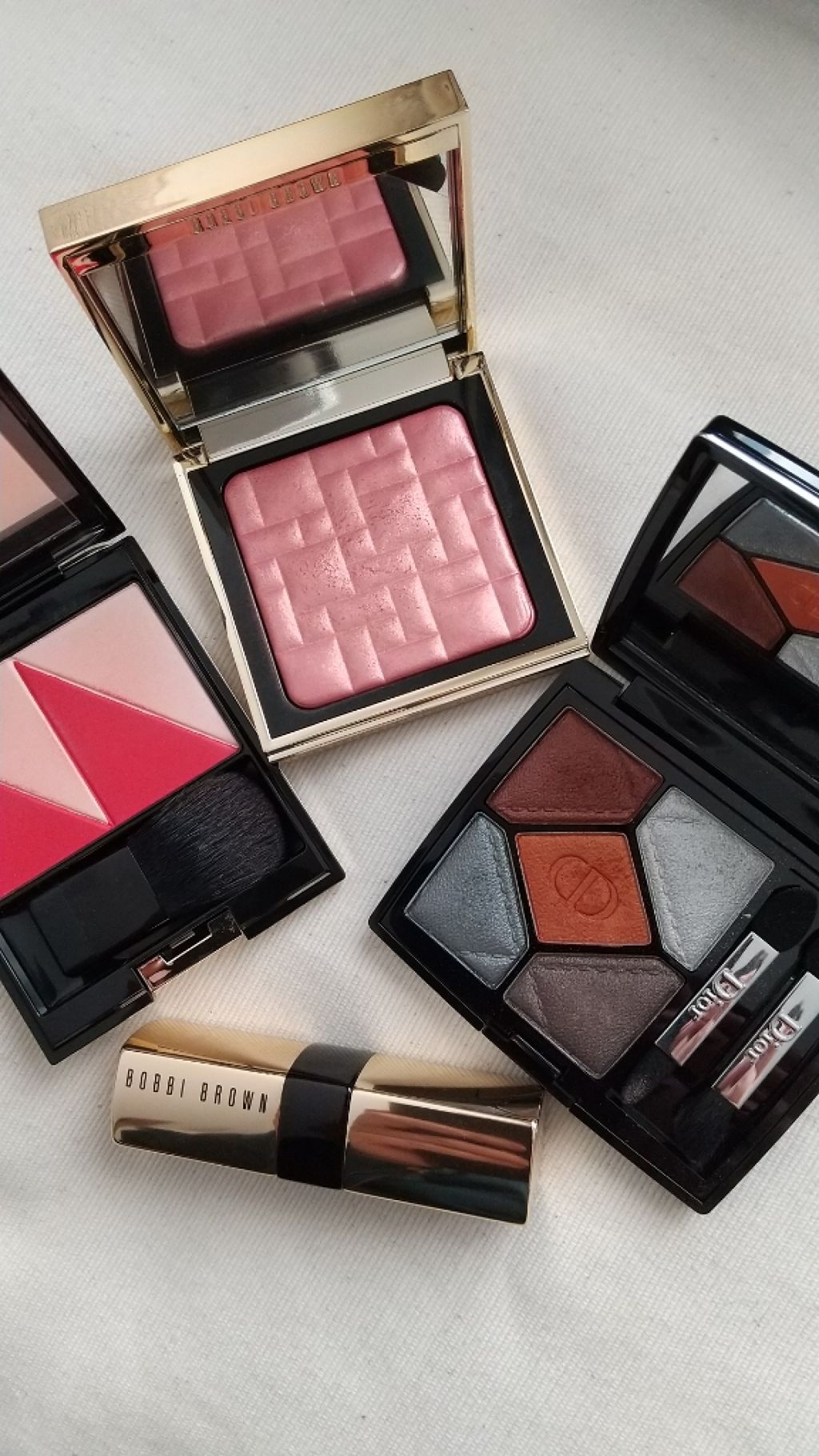 ハイライティング パウダー サンセットグロウ/BOBBI BROWN/パウダーハイライトを使ったクチコミ（1枚目）